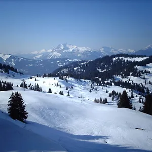 https://la-boule-de-neige.hotels-rhonealpes.com