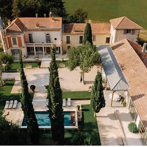 https://mas-darvieux-cottage.fr-provencehotel.com